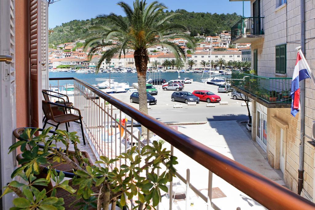 B&B Vela Luka Ngoại thất bức ảnh
